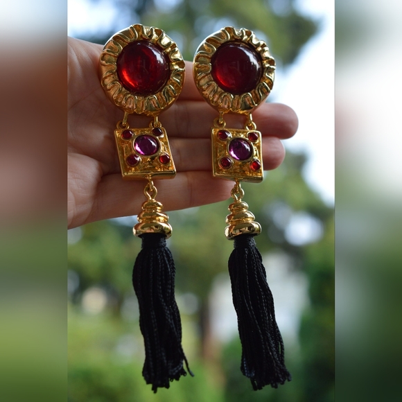 Authentic VINTAGE by ESCADA. Massive Tassel Clip-on Earrings Rare - Picture 10 of 12